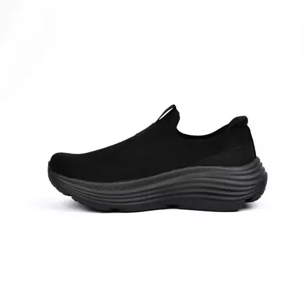 SKECHERS Slip-ins: Max Cushioning Endeavour Musta - Naisten tennarit ja lenkkarit - 129481-BBK - 2